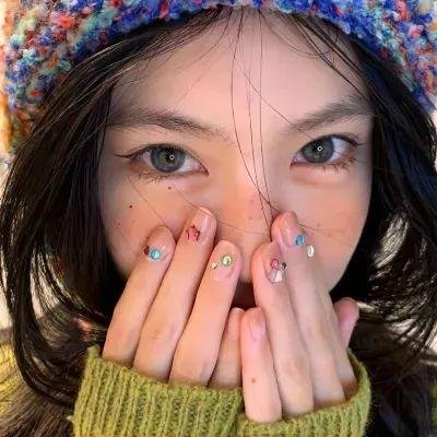 春色无遮入眼廉